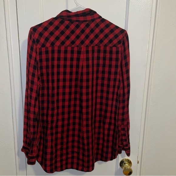BEACHLUNCHLOUNGE Red Plaid Rose Embroidered Button Front Long Sleeve Top - Picture 5 of 5